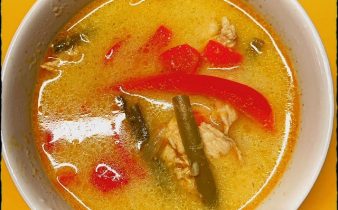 Thaise Gele Curry Kippensoep